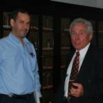 Eddie Irizarry compartiendo con el  Dr. Juan Gonzalez Lagoa