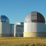 Este es el Observatorio de Texas A&M University con el cual se logró acceso para mostrar al público imagenes obtenidas con el telescopio computadorizado. de modo que  las fotos eran enviadas por internet de forma inmediata y podian ser apreciadas en la pantalla grande durante la actividad.