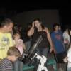 Observando el firmamento desde el Observatorio de Arecibo.  Foto por Efraín Morales (Soc. de Astronomía del Caribe).