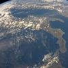 Italia vista desde el espacio. Foto captada el viernes 2 de abril del 2010.
